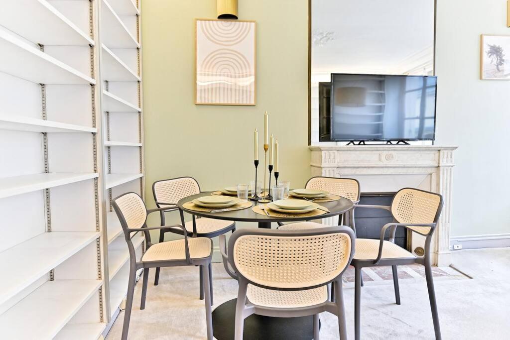 Apartment Chic Dans Le Prestigieux 7eme Arrondissement *